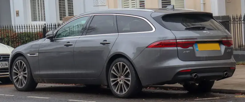Jaguar XF - 4