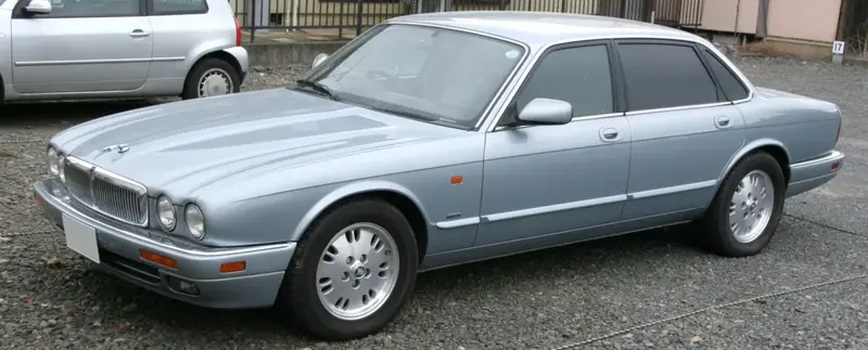 Jaguar XJ XJ (X300)