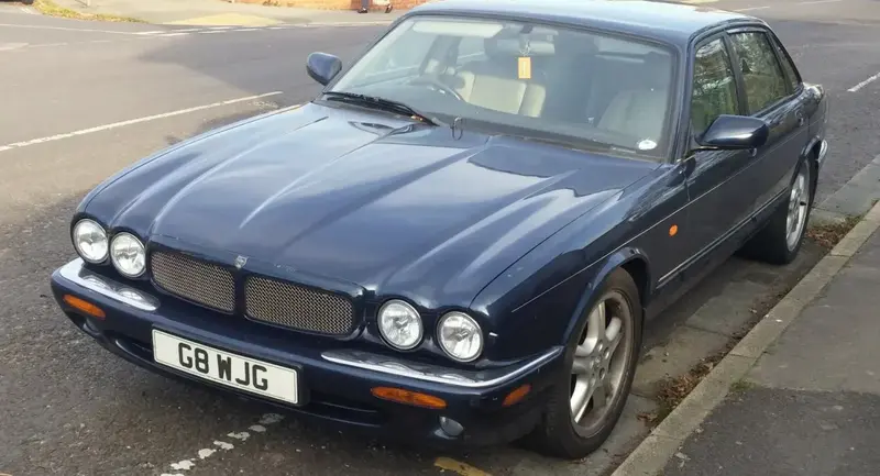 Jaguar XJ - 3