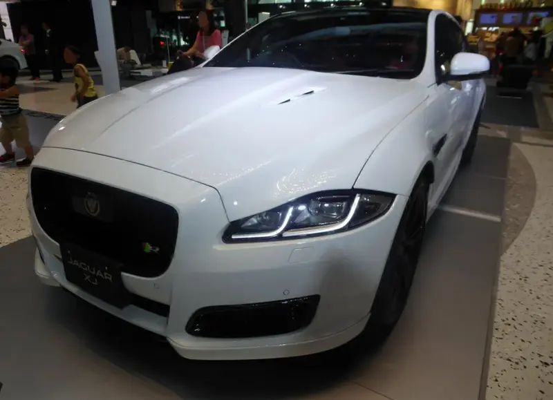 Jaguar XJ XJ (X351 facelift 2015)