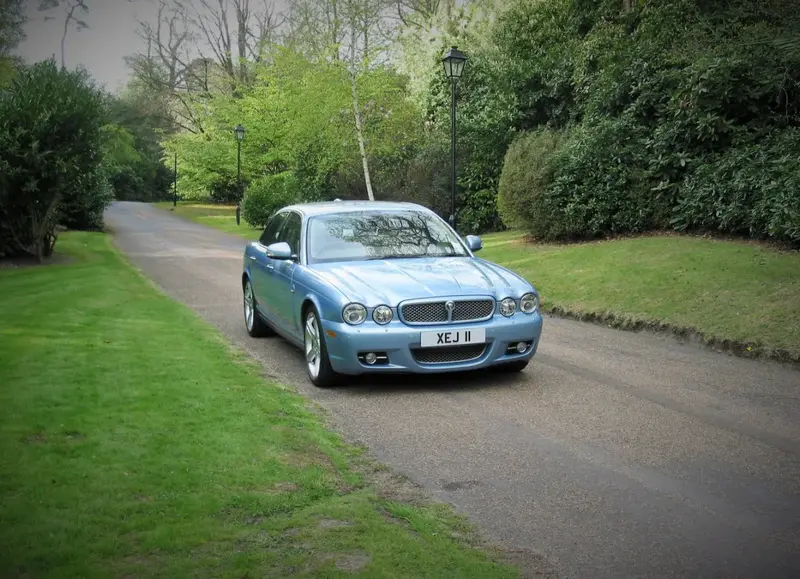 Jaguar XJ XJ (X358)