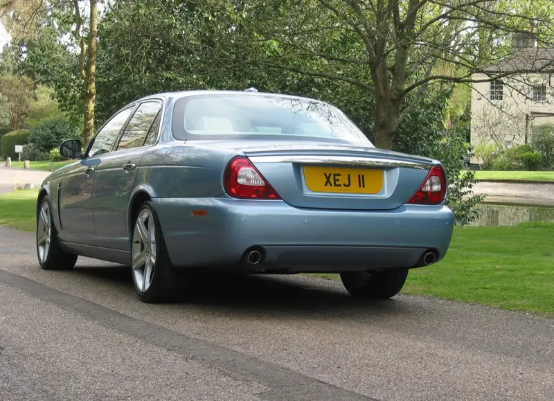 Jaguar XJ - 2
