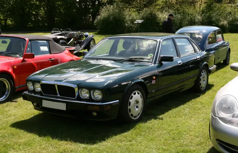 Jaguar XJ - 2