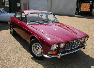 Jaguar XJ XJ