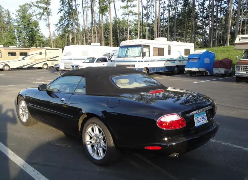 Jaguar XK - 6