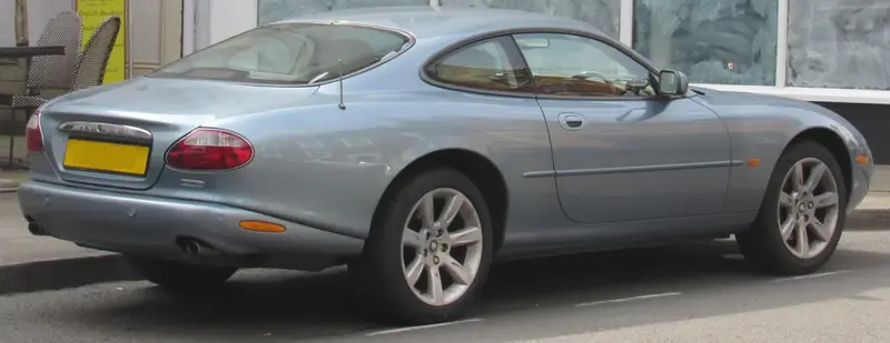 Jaguar XK - 4