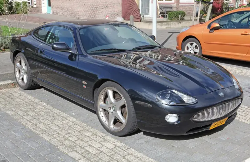 Jaguar XK - 5