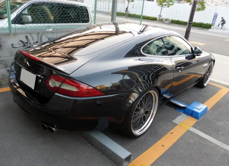 Jaguar XK - 2