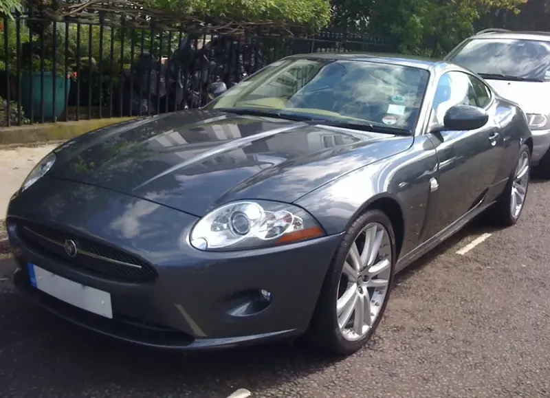 Jaguar XK - 3
