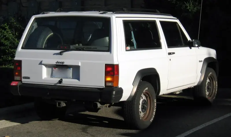 Jeep Cherokee - 3