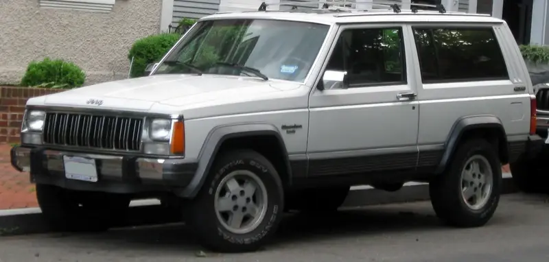 Jeep Cherokee - 4