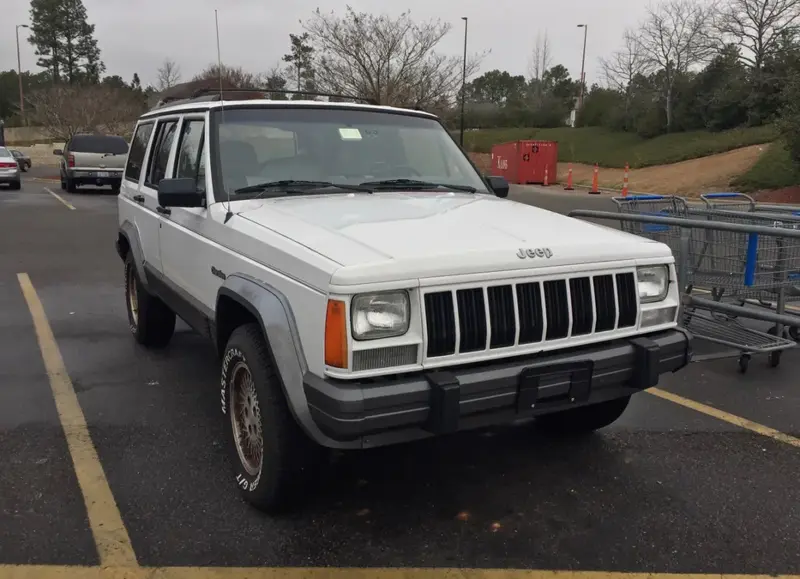 Jeep Cherokee - 3