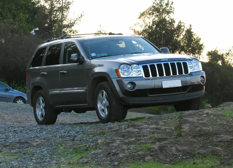 Jeep Cherokee - 4