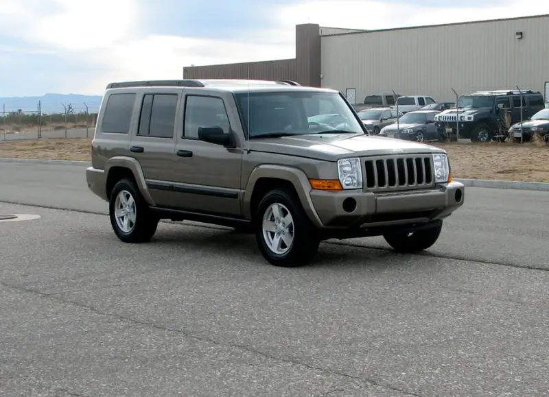 Jeep Commander - 3