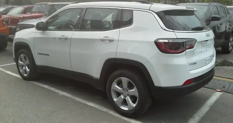 Jeep Compass - 2