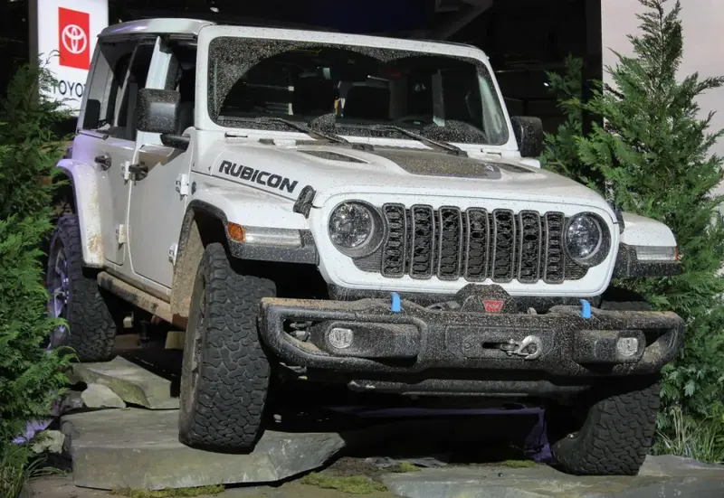 Jeep Wrangler - 4