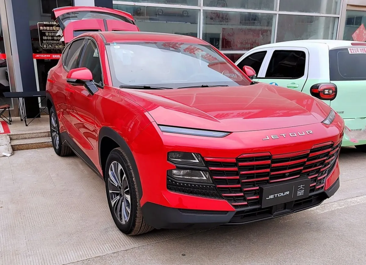 Jetour - 5