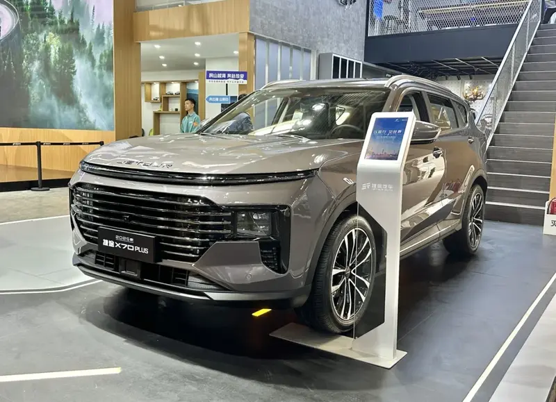 Jetour X70 X70 Plus (facelift 2024)