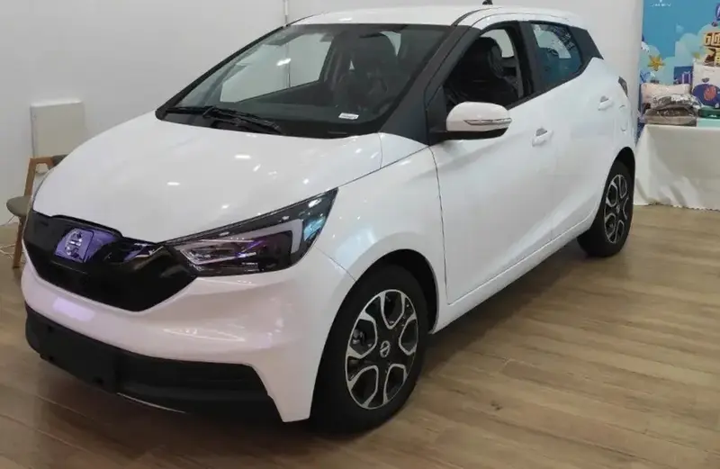 JMEV EV3 - 3