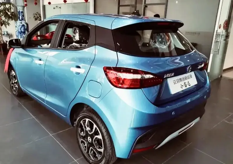 JMEV EV3 - 5