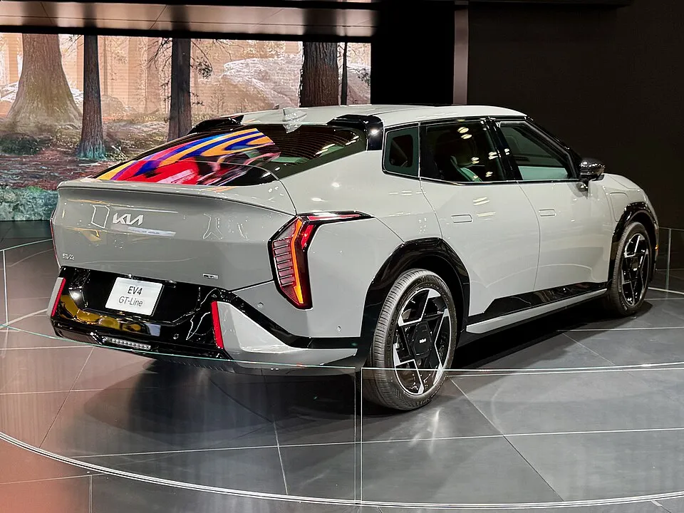 Kia EV4 - 2