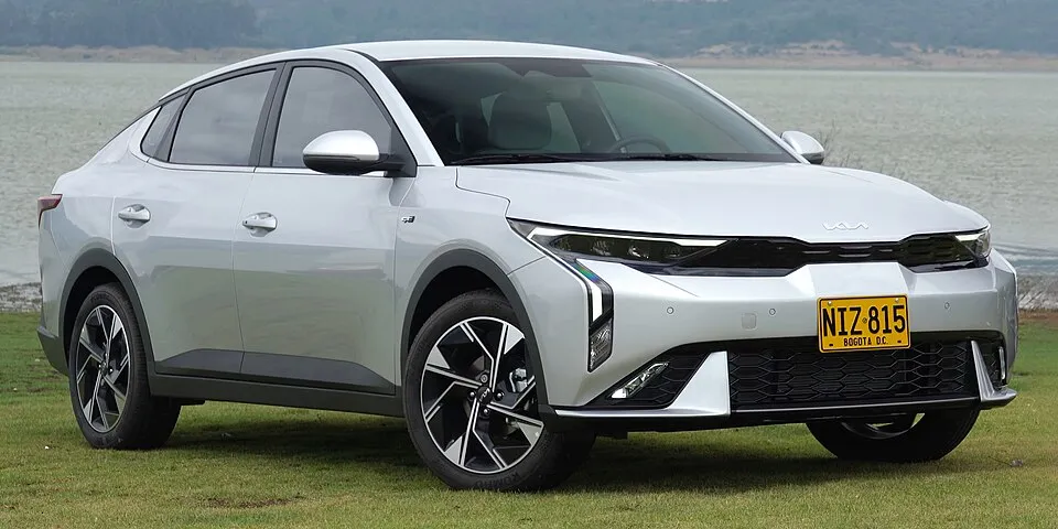 Kia K3 K3 (BL7) Hatchback