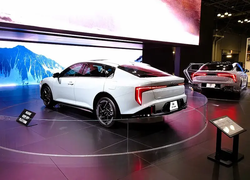 Kia K4 - 4