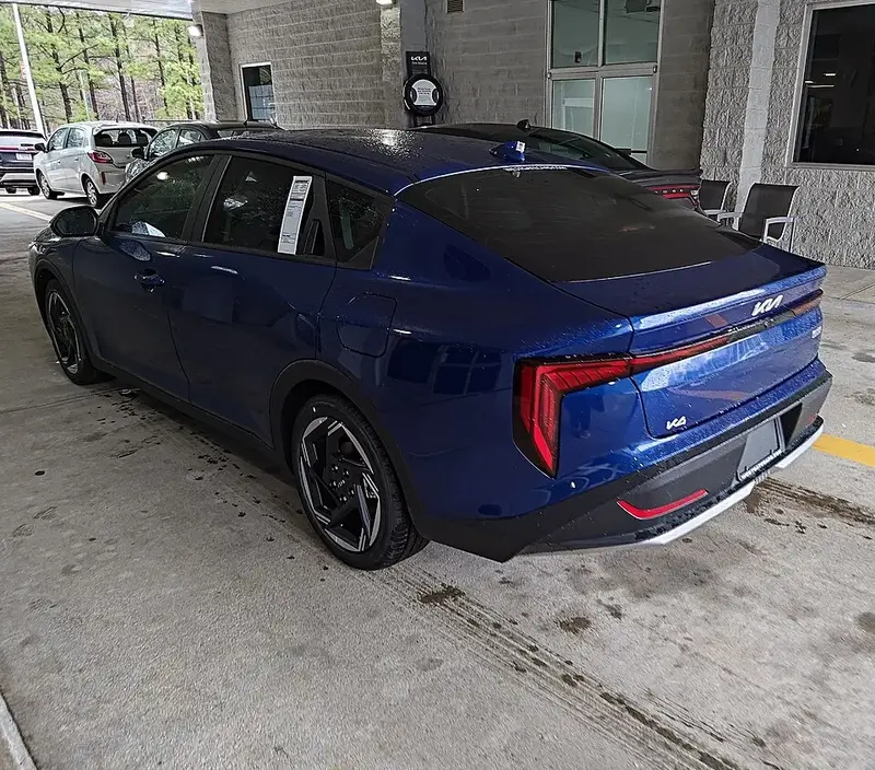 Kia K4 - 5