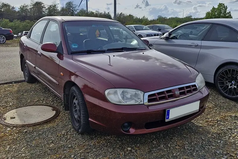 Kia Shuma - 2