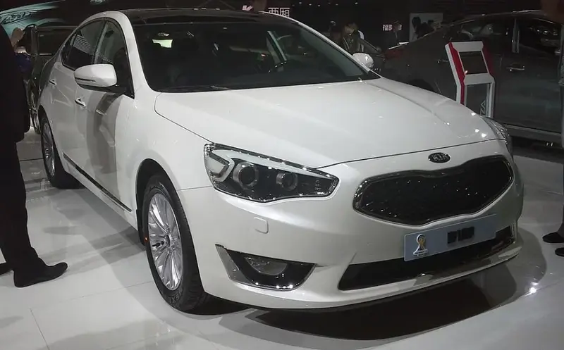 Kia Cadenza Cadenza I (facelift 2013)