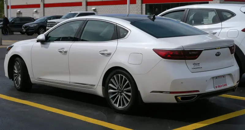 Kia Cadenza - 3