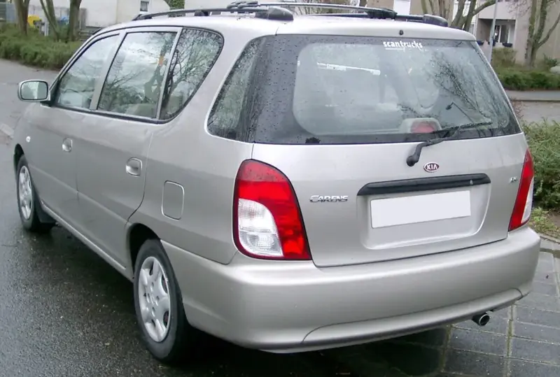 Kia Carens - 2