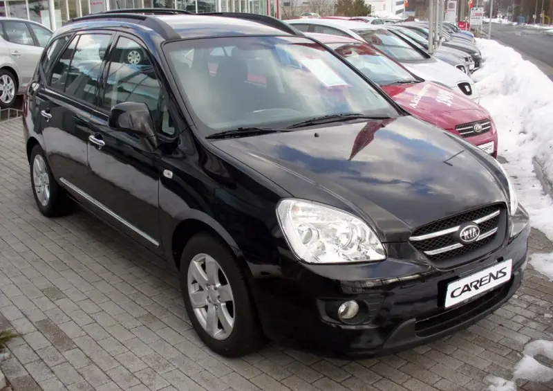 Kia Carens - 3