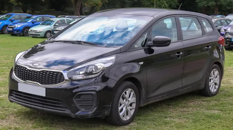 Kia Carens - 2