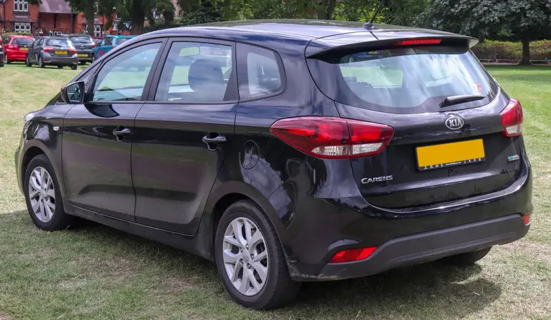 Kia Carens - 3