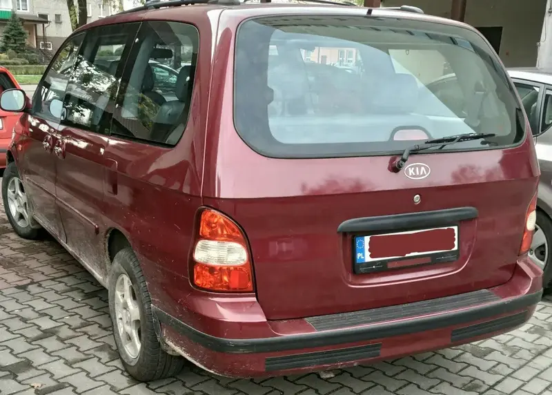 Kia Carnival - 3