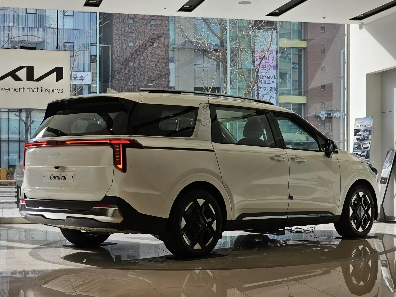 Kia Carnival Carnival IV (facelift 2023)