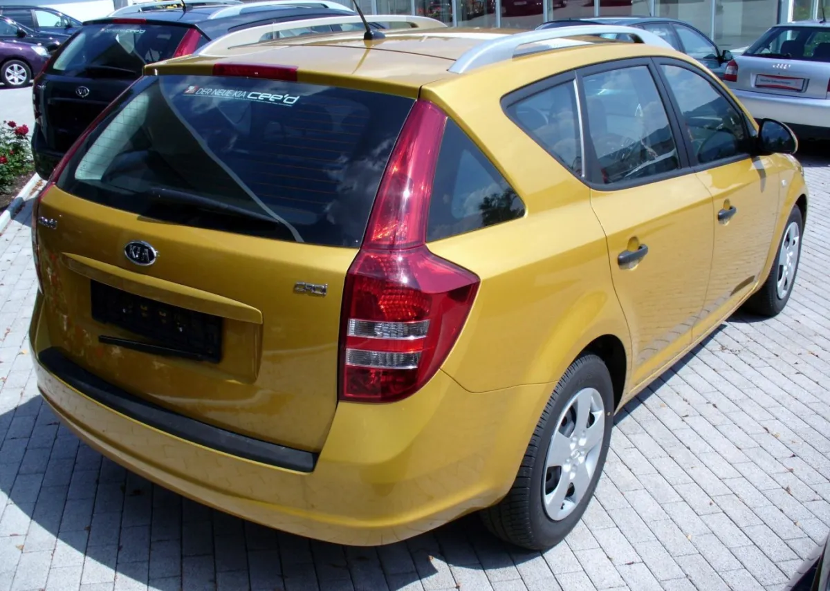 Kia 4