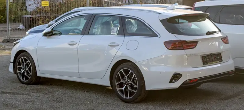 Kia Cee'd - 4