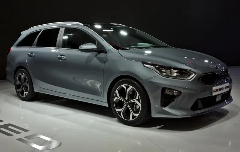 Kia Cee'd - 4
