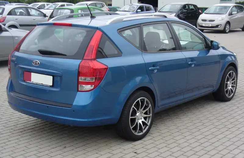 Kia Cee'd - 4