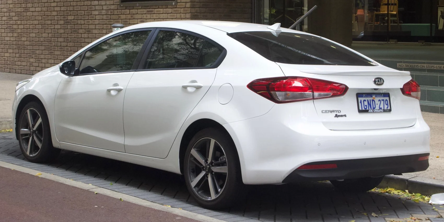 Kia Cerato Cerato III Hatchback (facelift 2016)
