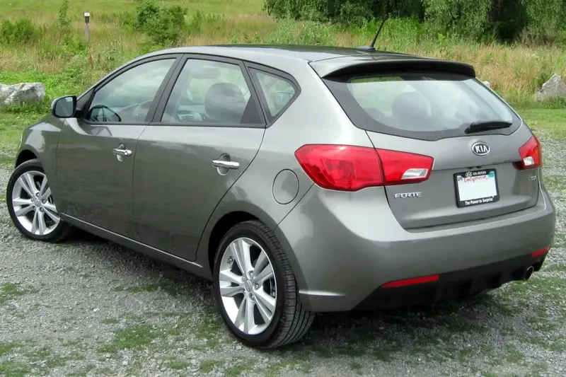 Kia Forte - 2