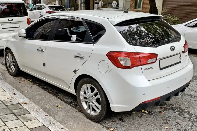 Kia Forte - 4