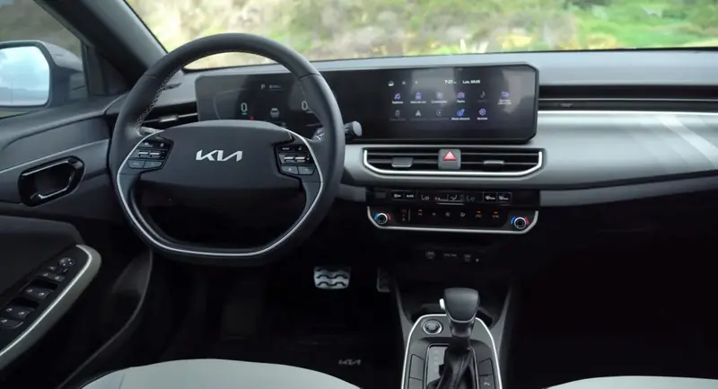 Kia K3 - 3
