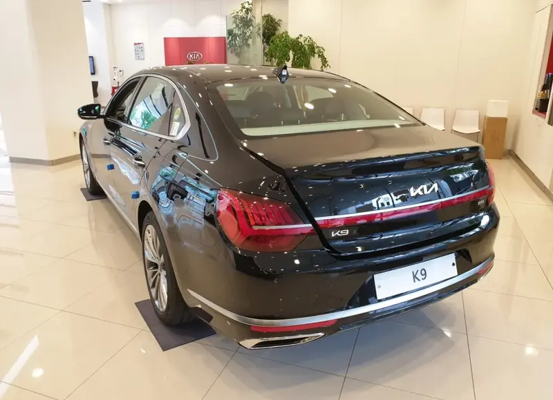 Kia K9 - 2