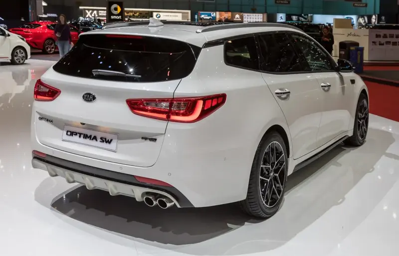 Kia Optima - 3