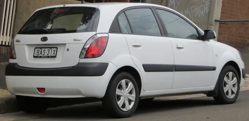 Kia Rio - 4