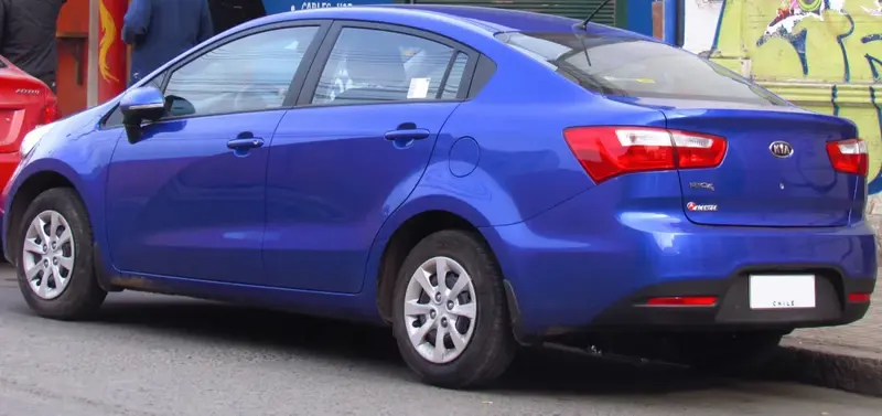 Kia Rio - 4