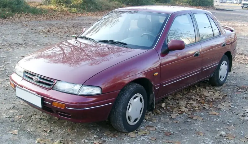 Kia Sephia - 3